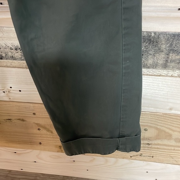 Lands’ End Canvas 1963 size 0 gray pleated mid-rise straight legged chino pants - Picture 6 of 12